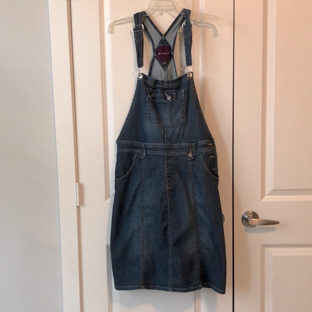 Knee-length overalls